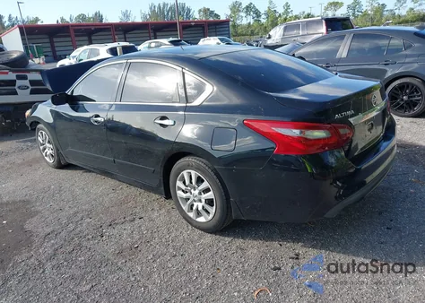 2018 Nissan Altima 2.5 S z USA, uszkodzony, nr VIN 1N4AL3AP4JC234463